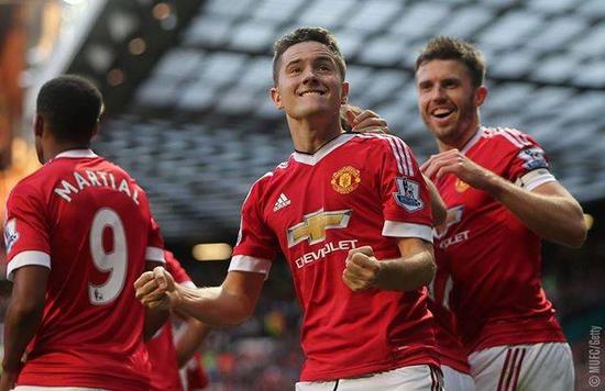 而是凭借个 而是凭借个